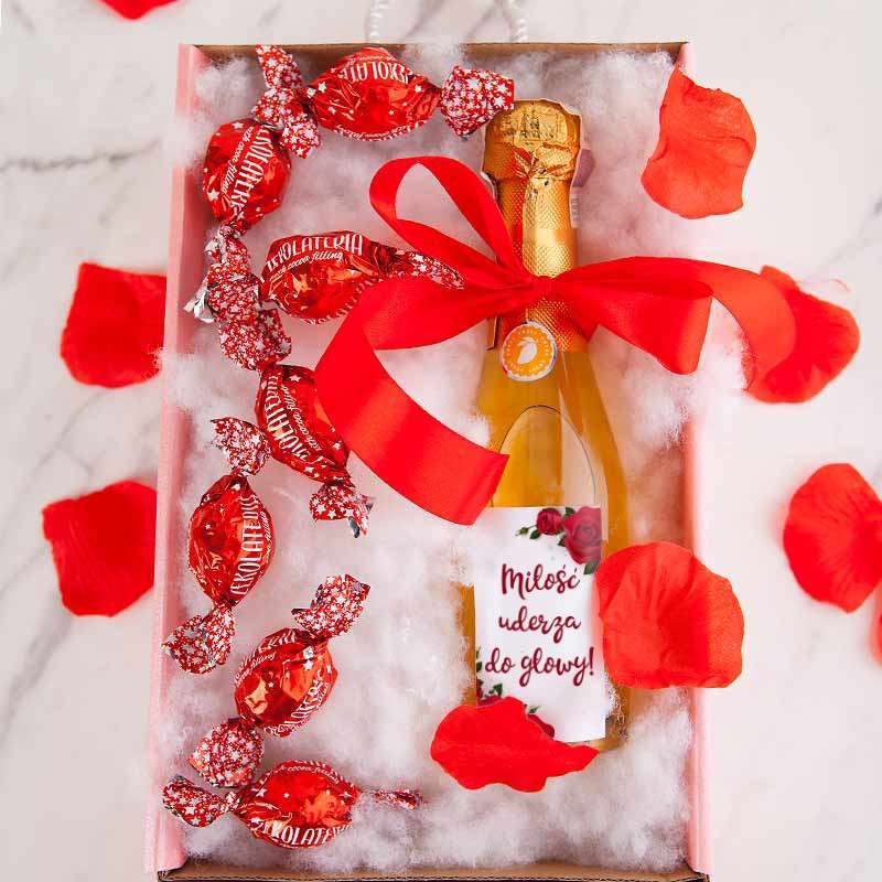 regalo de san valentin en una caja rompecabezas en línea