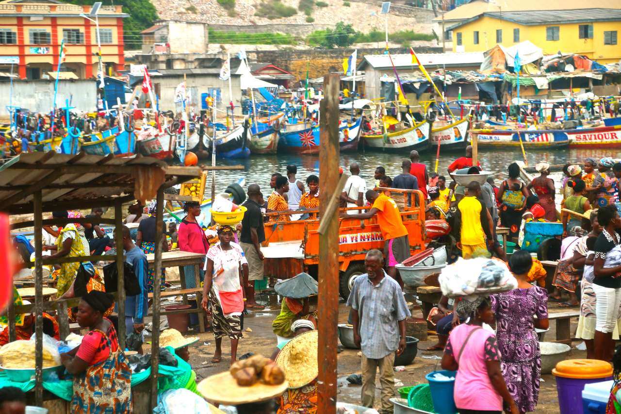 Vismarkt van Elmina - GHANA legpuzzel online