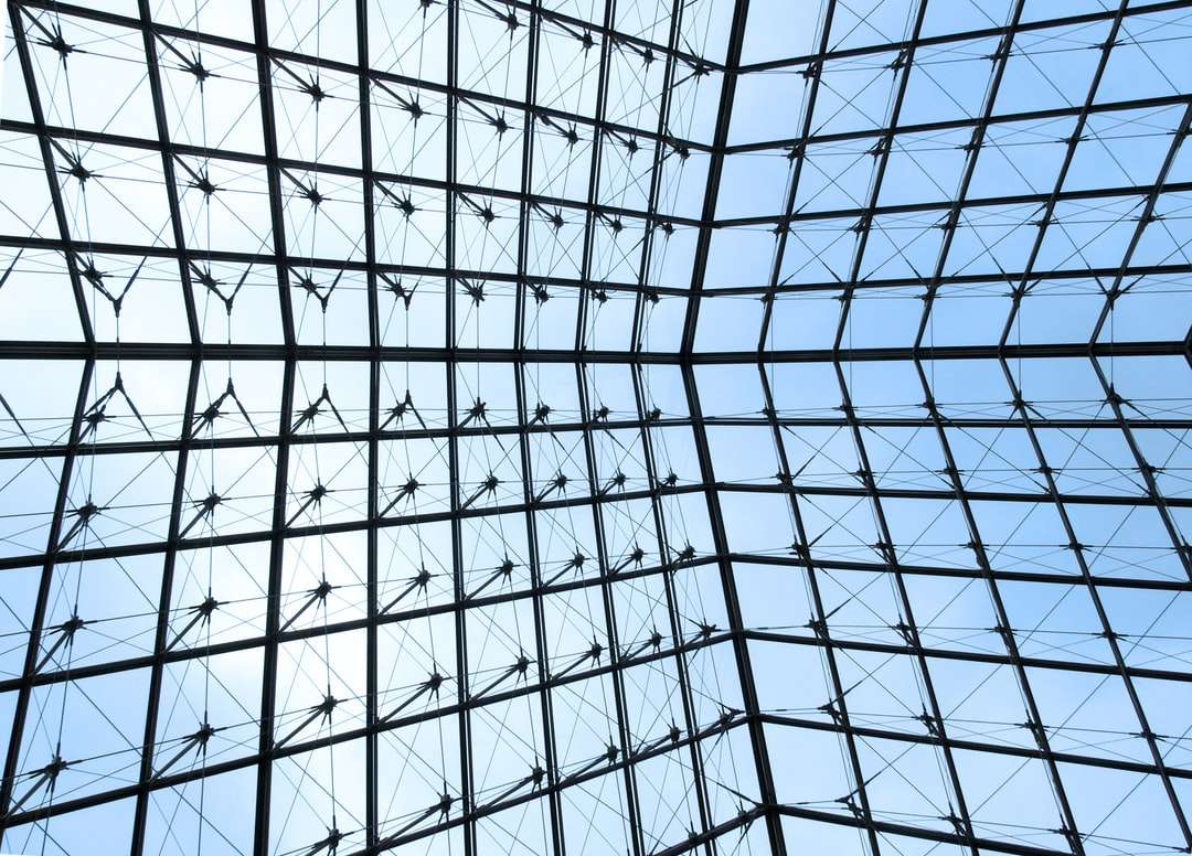 telhado de vidro com estrutura de metal preto quebra-cabeças online