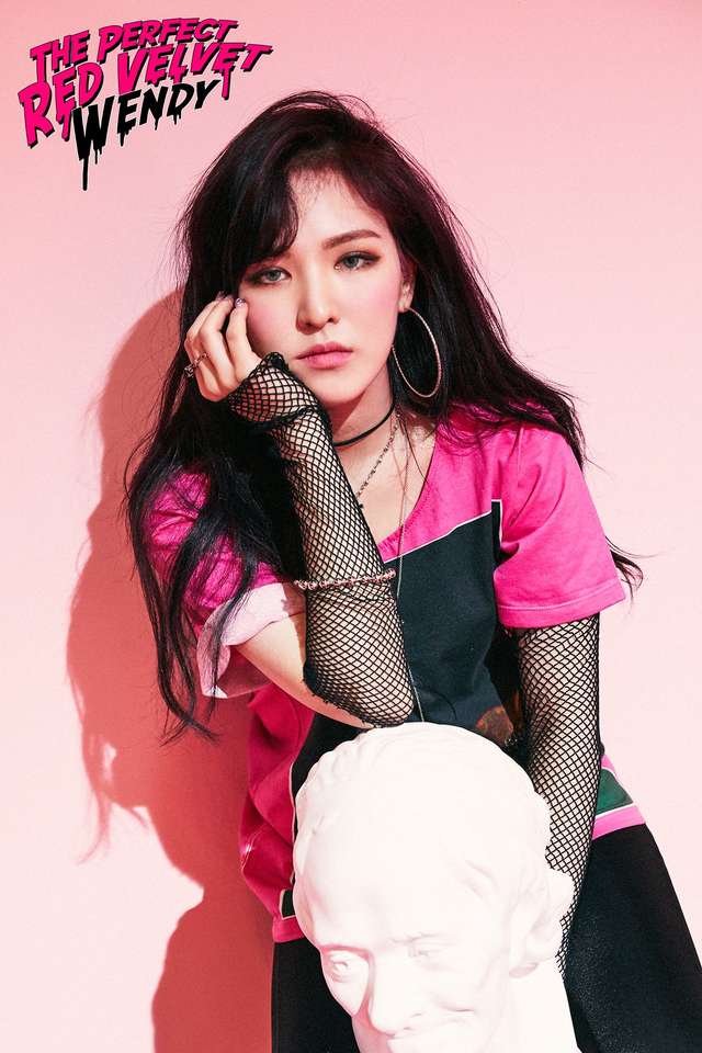 Wendy The Perfect Red Velvet puzzle online