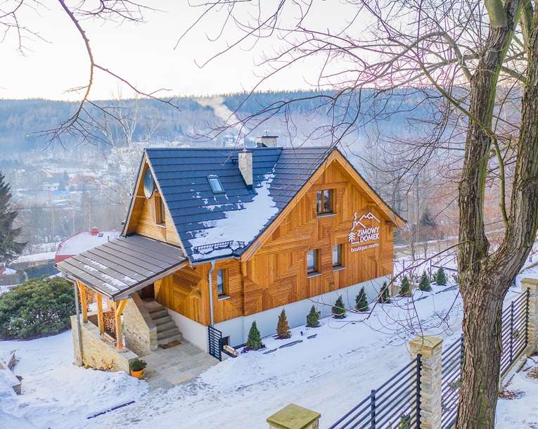 houten huis in de bergen legpuzzel online