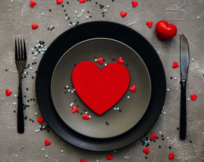 посуд на день Святого Валентина пазл онлайн