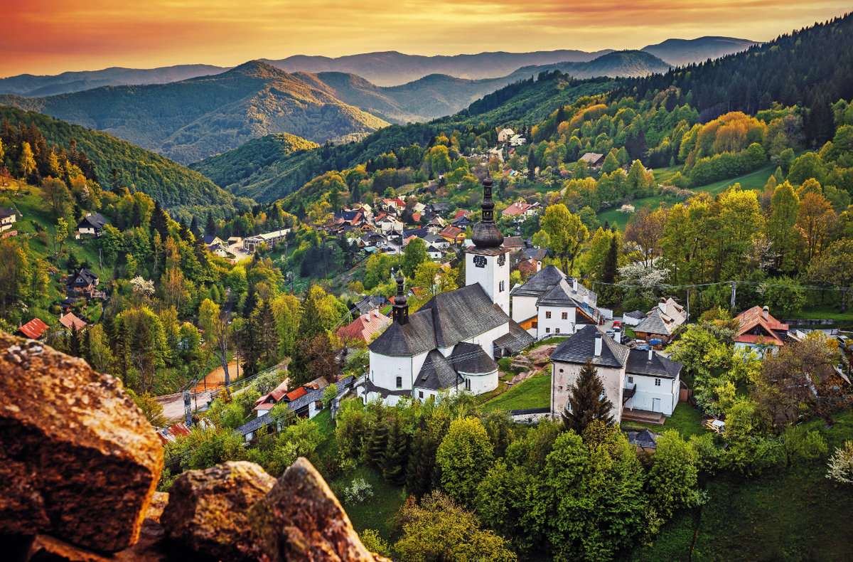 Spania Dolina en Eslovaquia rompecabezas en línea