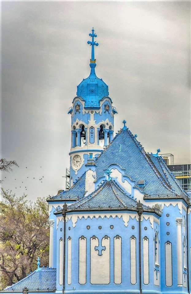 Bratislava Blaue Kirche in der Slowakei Online-Puzzle