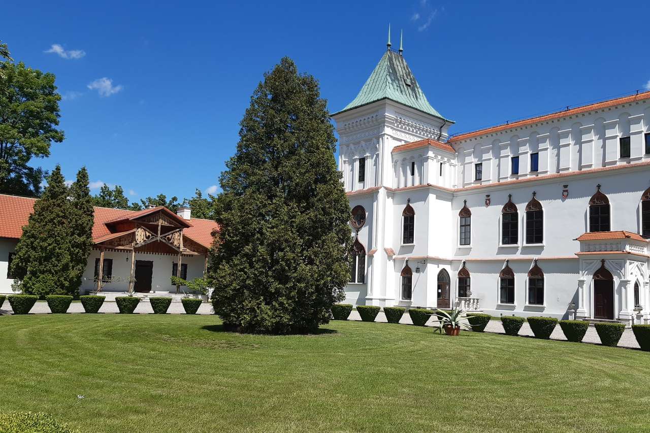 palota Lengyelország déli részén kirakós online