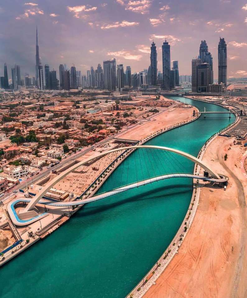Dubai, Förenade Arabemiraten pussel på nätet