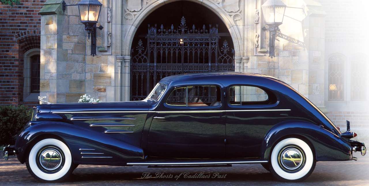 1936 Cadillac V16 Fleetwood Series 90 Aerodynamic pussel på nätet