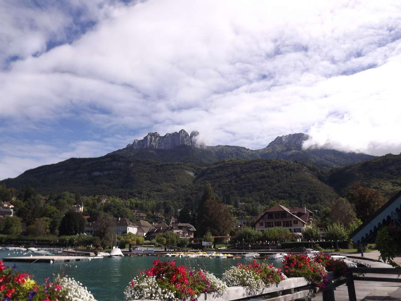 LAKE ANNECY. online puzzle