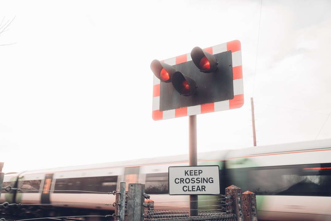 червен и черен светофар онлайн пъзел