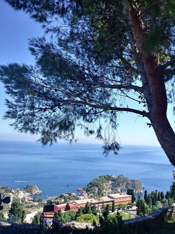 Panorama op Isola Bella online puzzel