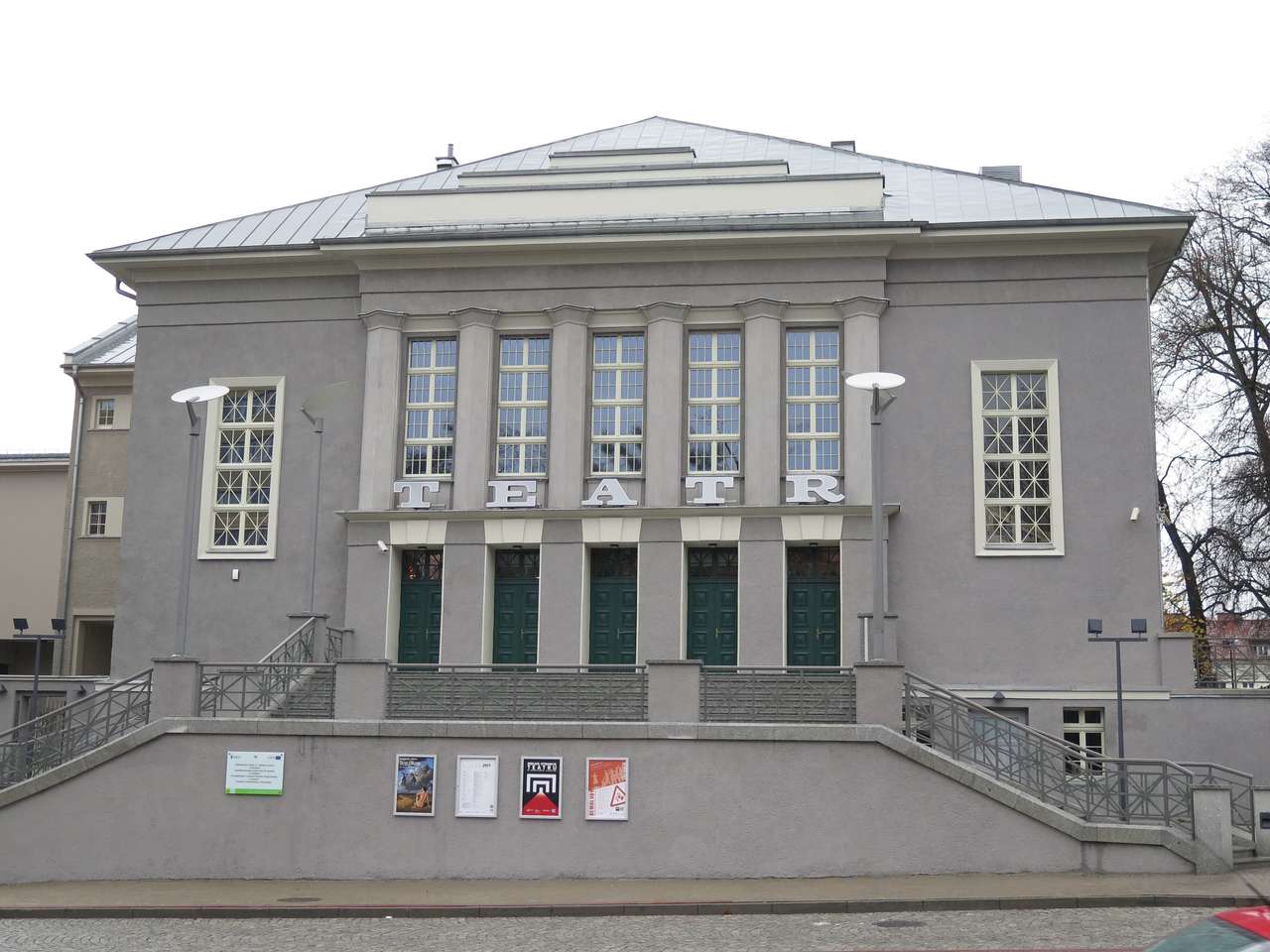Teatro en Olsztyn rompecabezas en línea