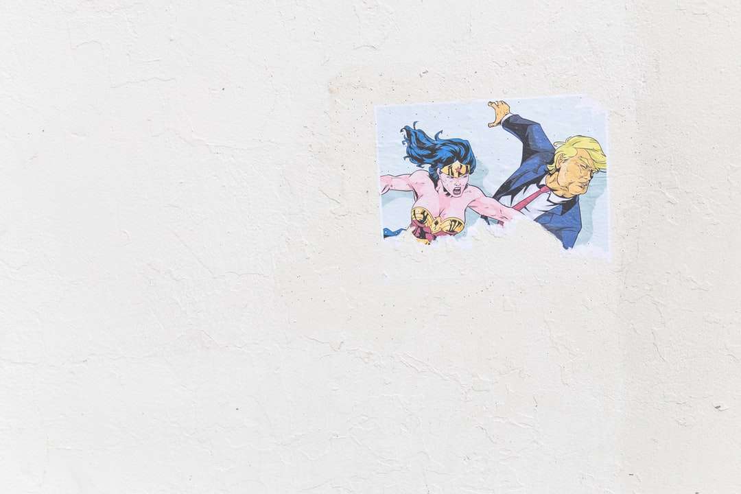Wonder Woman en Donald Trump schilderen op een witte ondergrond legpuzzel online