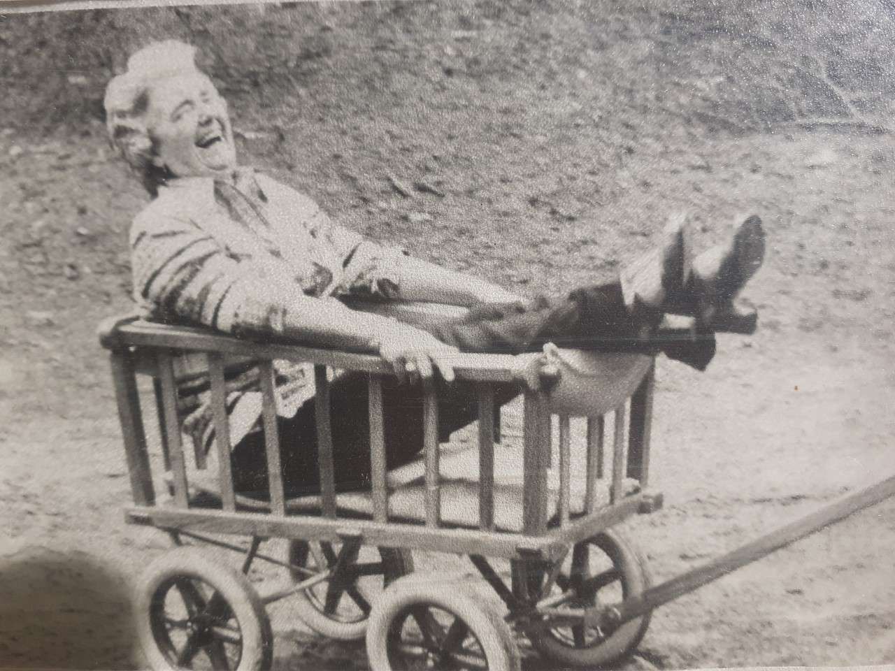 баба 100 години онлайн пъзел