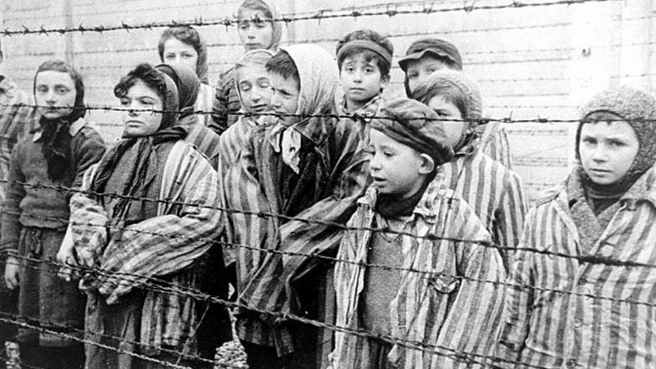 Holocaust kirakós online