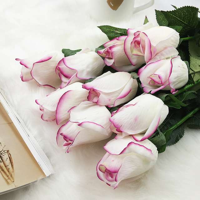 бели и розови рози онлайн пъзел