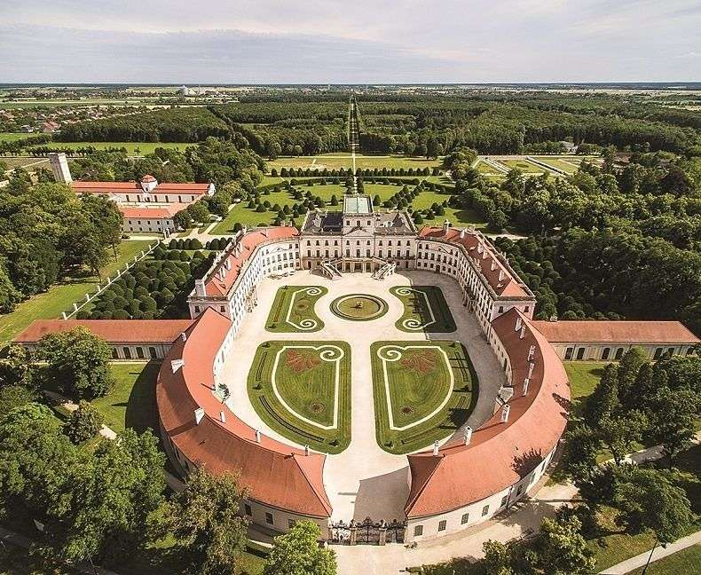 Palácio Esterhazy na Hungria quebra-cabeças online