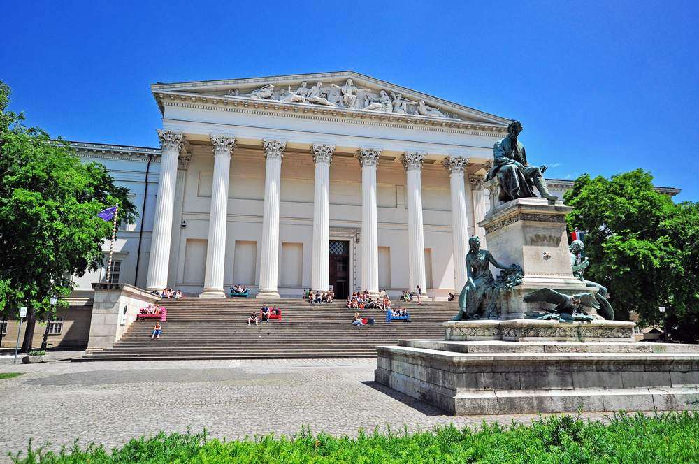 Венгерский национальный музей онлайн-пазл