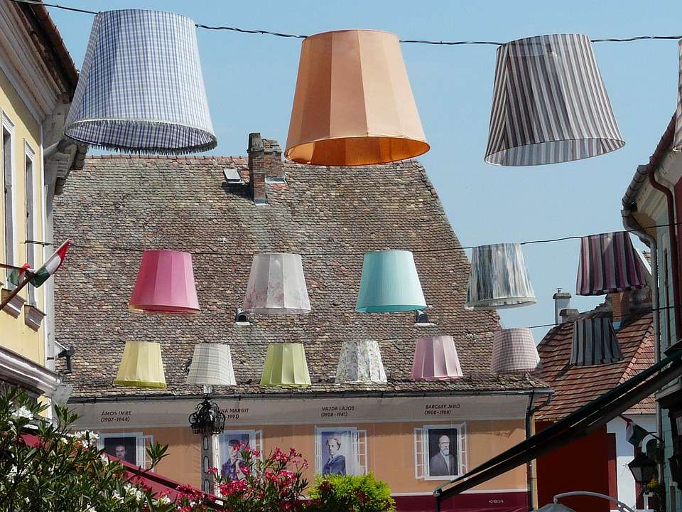 Szentendres konstnärsplats i Ungern pussel på nätet