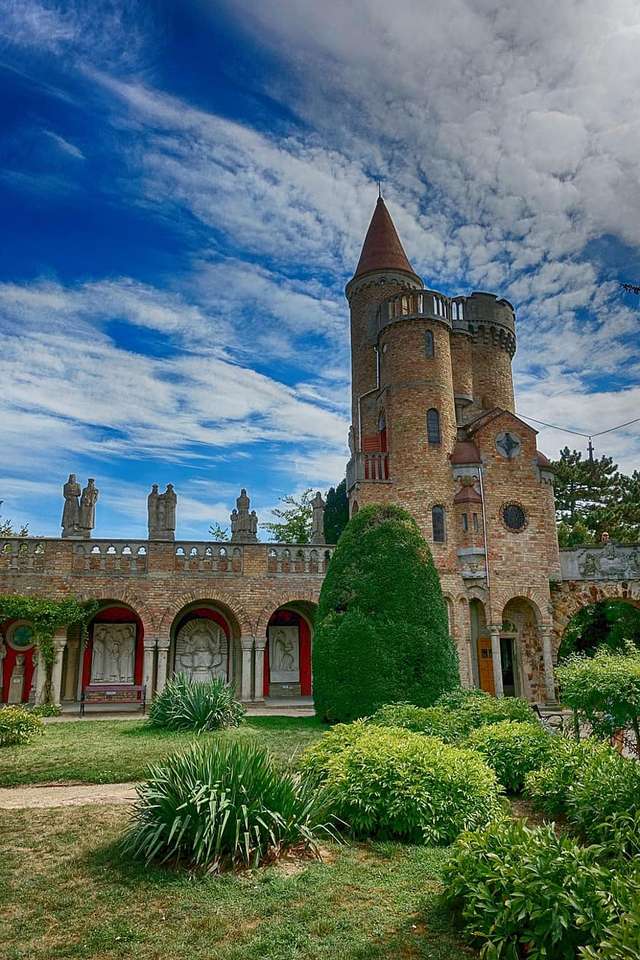 Замок Бори Вар в Угорщині онлайн пазл