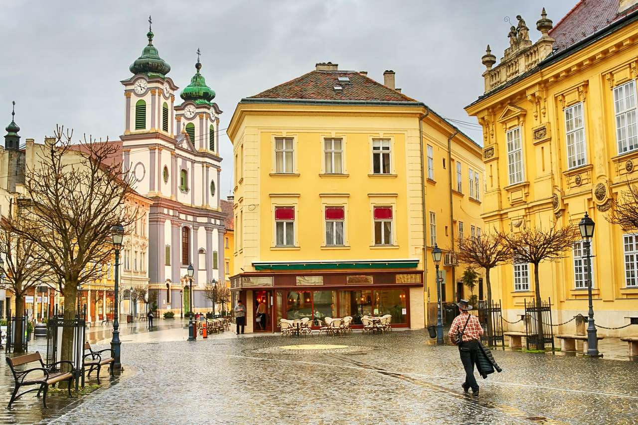 Cidade de Szekesfehervar na Hungria puzzle online