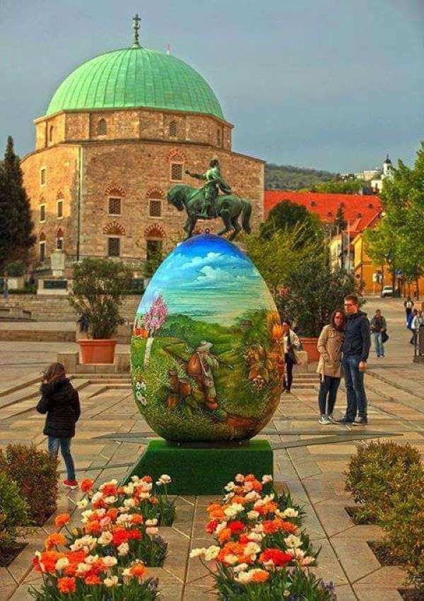 Pecs velikonoční vajíčko v Maďarsku online puzzle