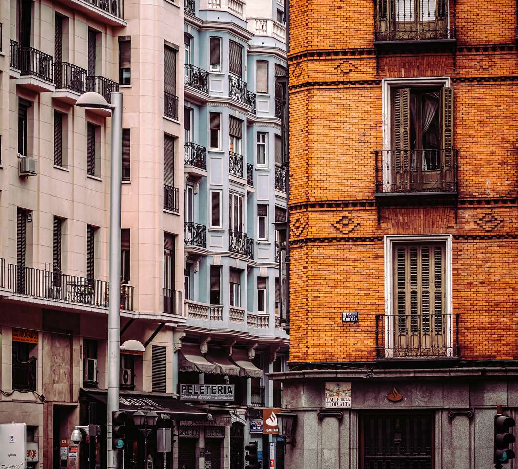 Madrid gatan pussel på nätet