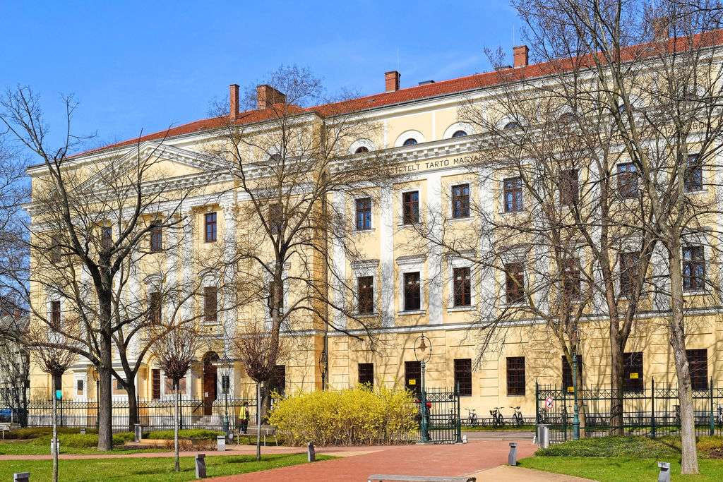 Cidade de Debrecen na Hungria puzzle online