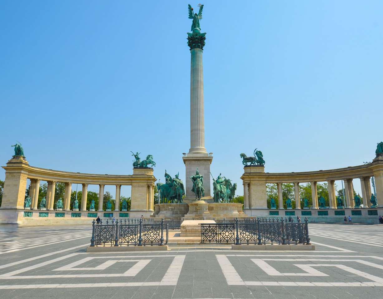 Budapest Heroes Square Hungary online puzzle