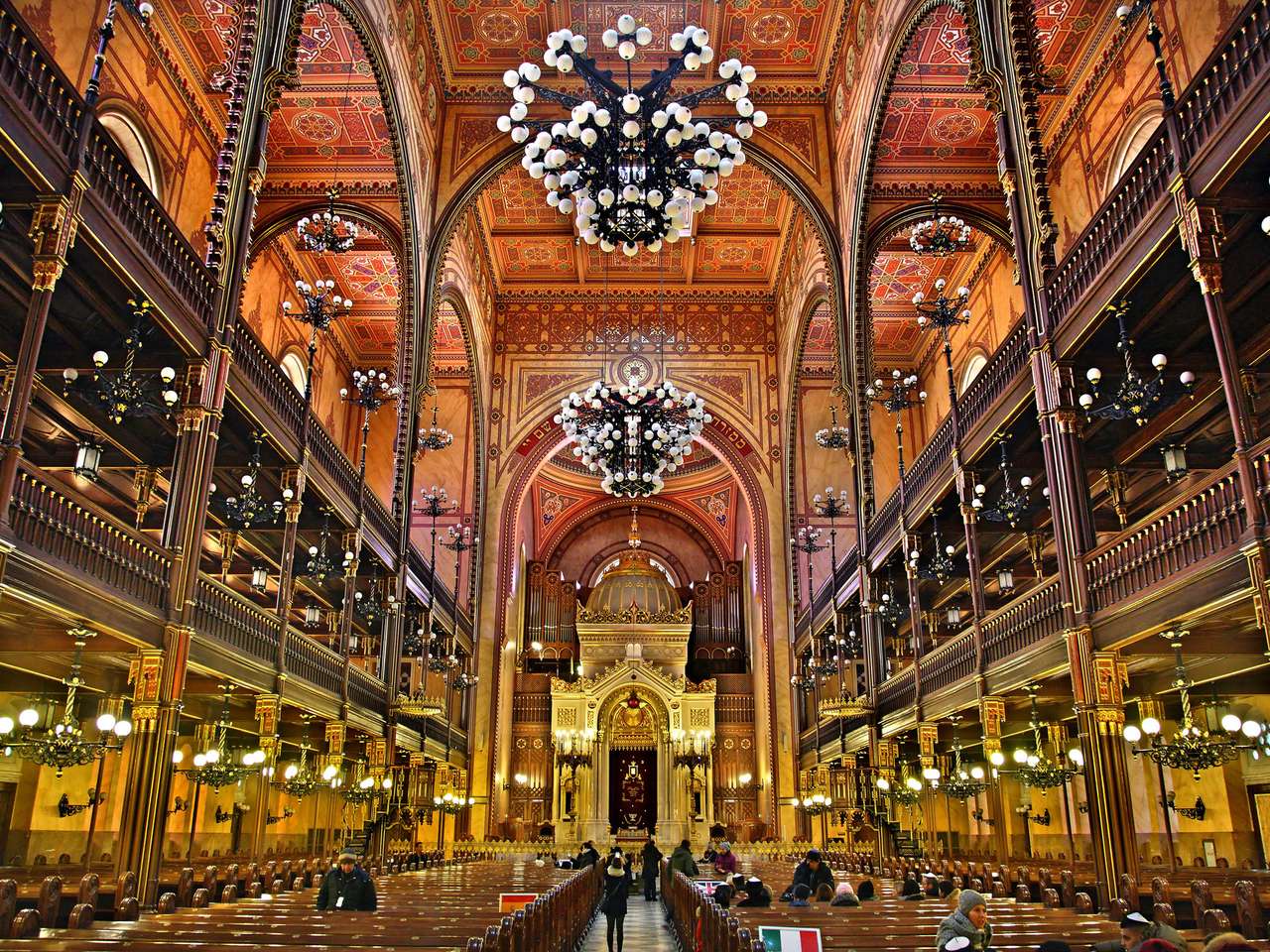 Interno della sinagoga di Budapest Ungheria puzzle online