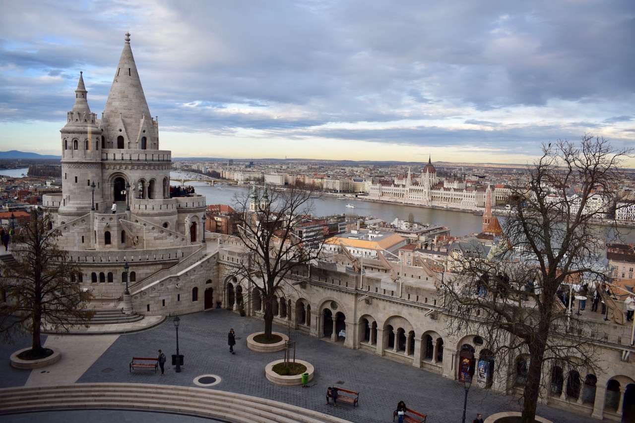 Рыбацкий бастион Будапешта в Венгрии пазл онлайн
