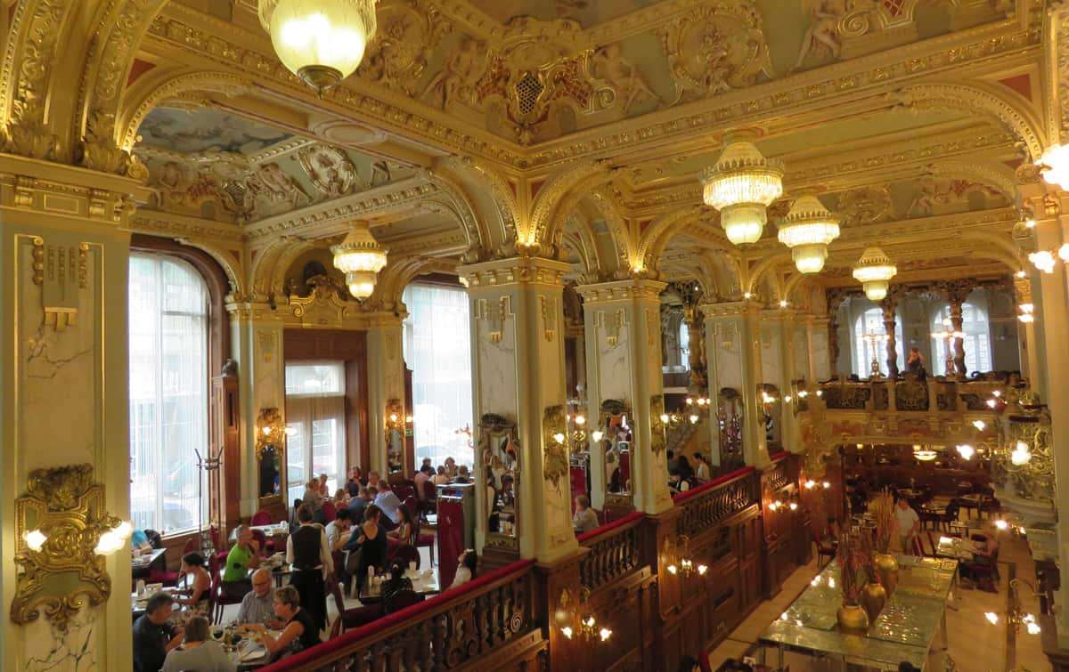 Будапеща кафене Александрия в Унгария онлайн пъзел