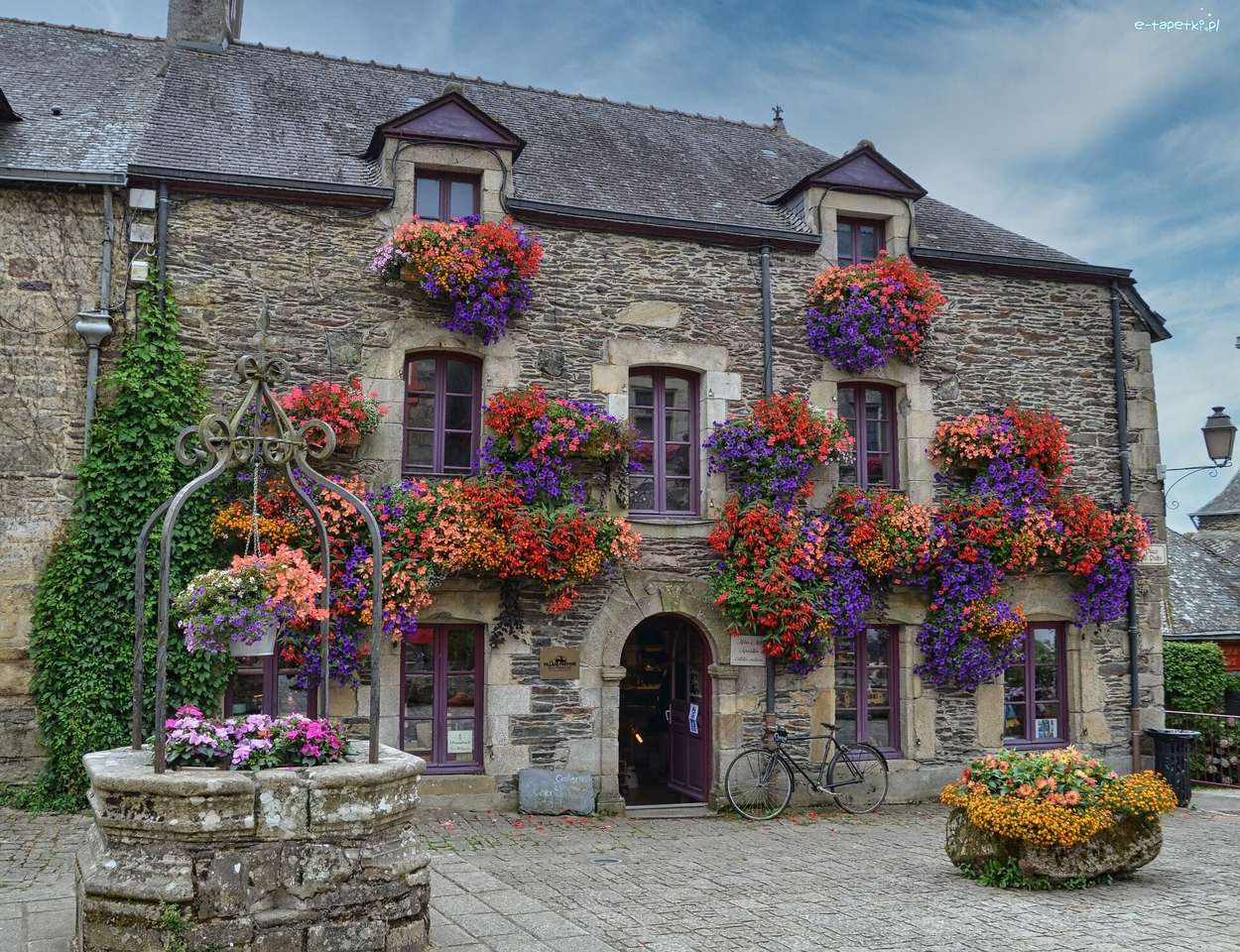 Rochefort en Terre, nájemní dům online puzzle