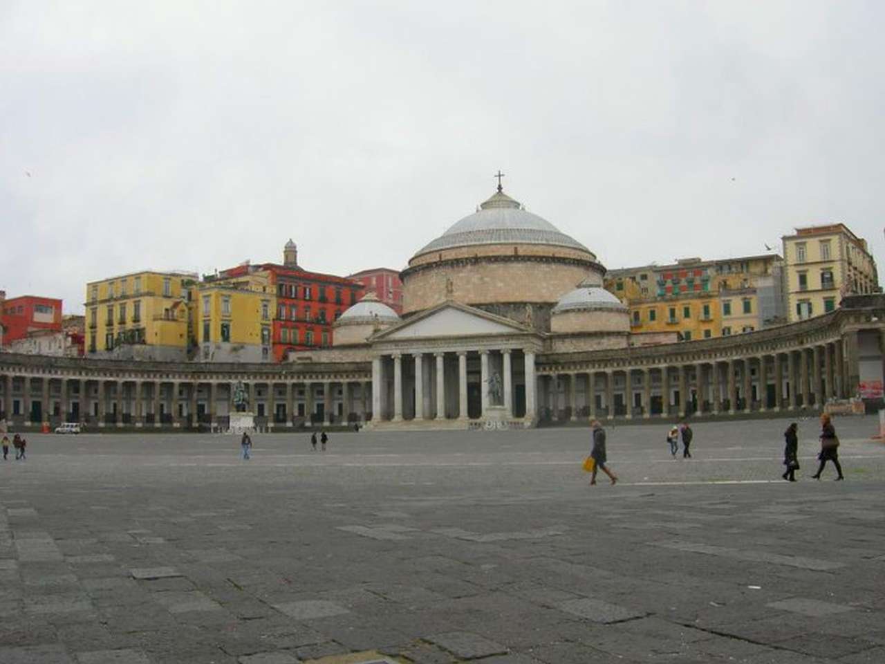 Piazza del Plebiscito kirakós online