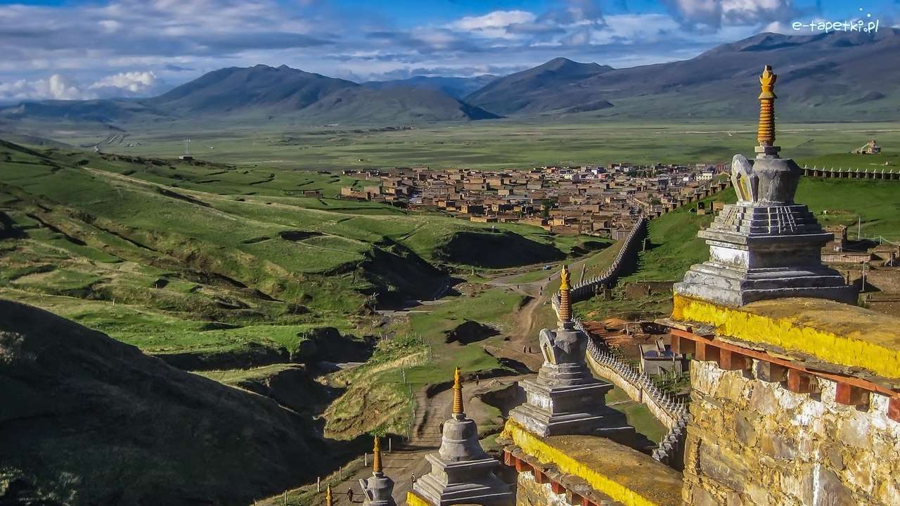 China- Litang, Ruins, Town jigsaw puzzle online