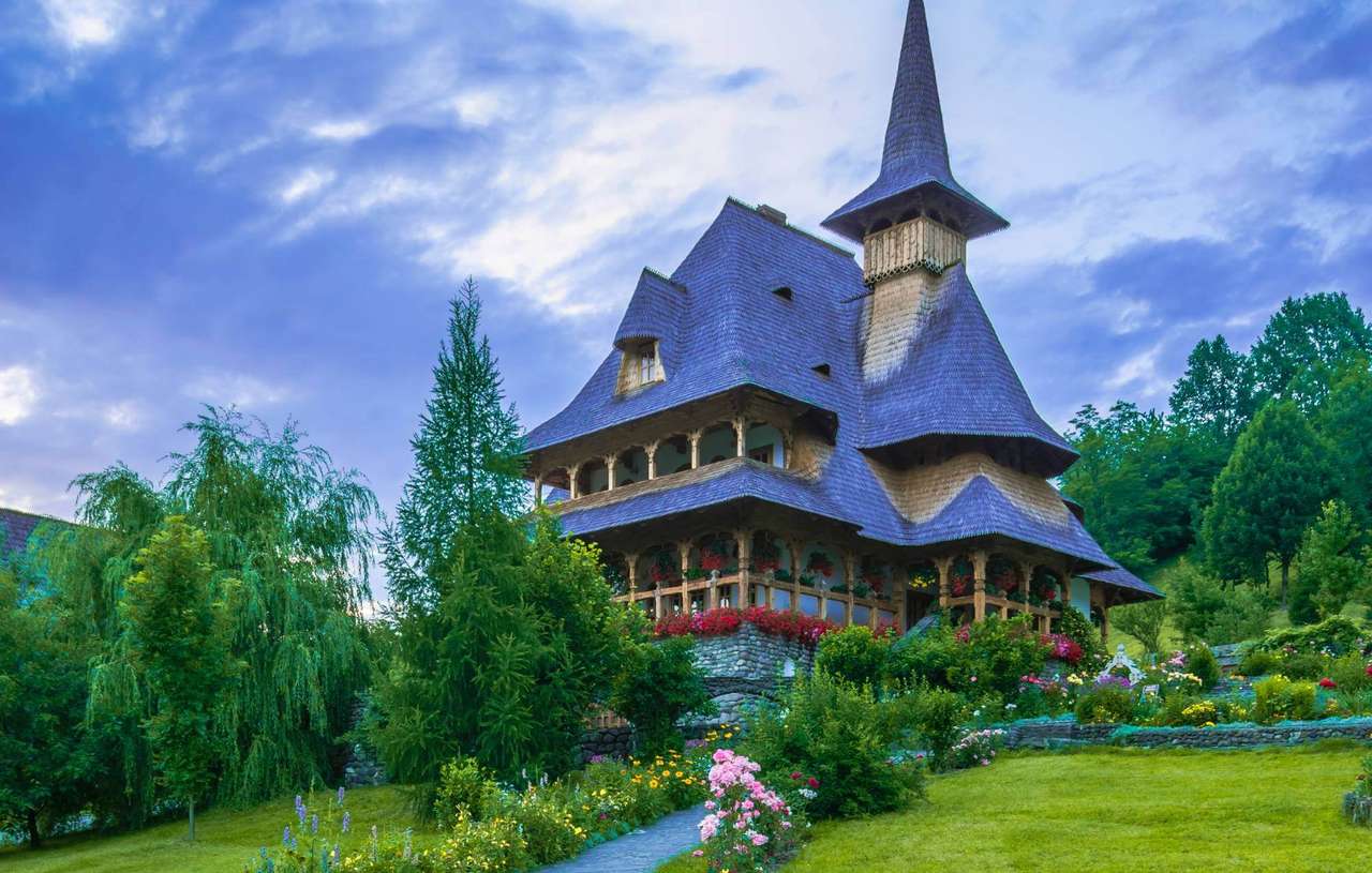Casa tradicional em Maramures, Romênia quebra-cabeças online