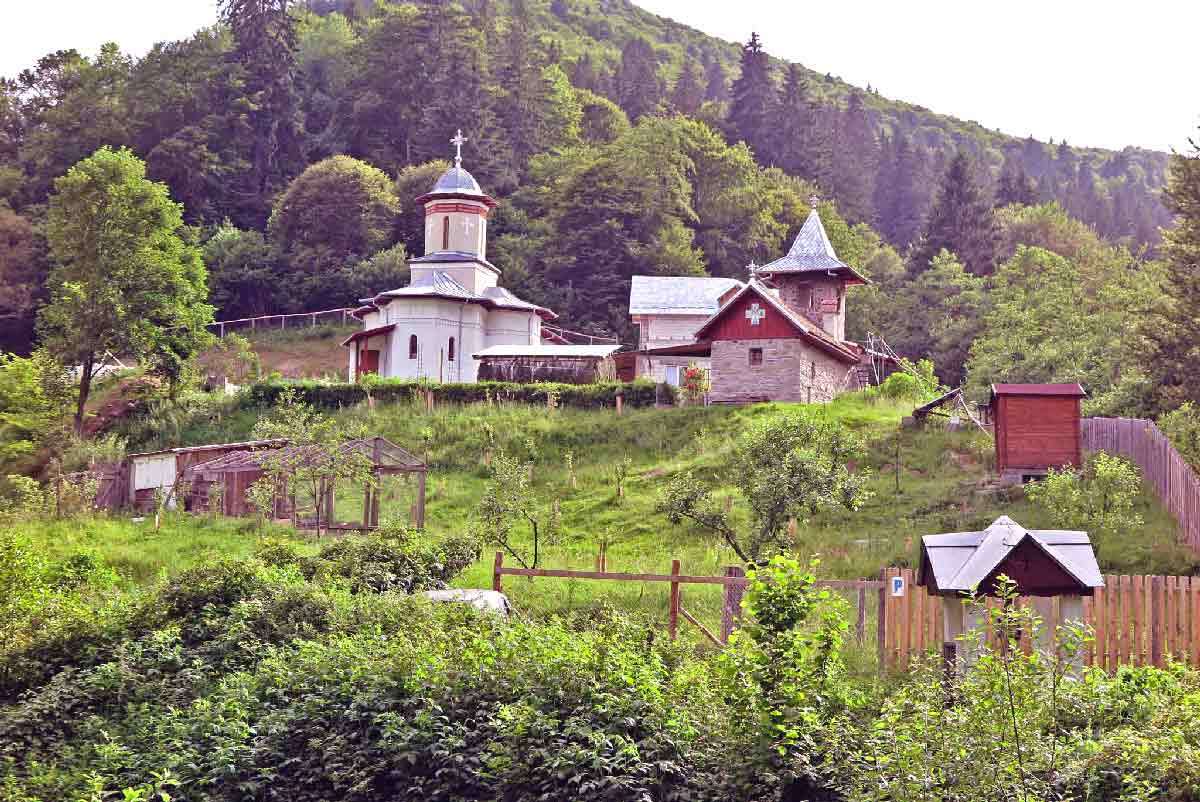 By i Transylvania i Rumänien pussel på nätet