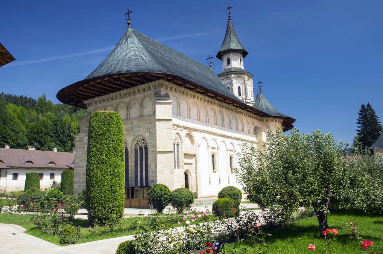 Kloster Putna in Rumänien Puzzlespiel online