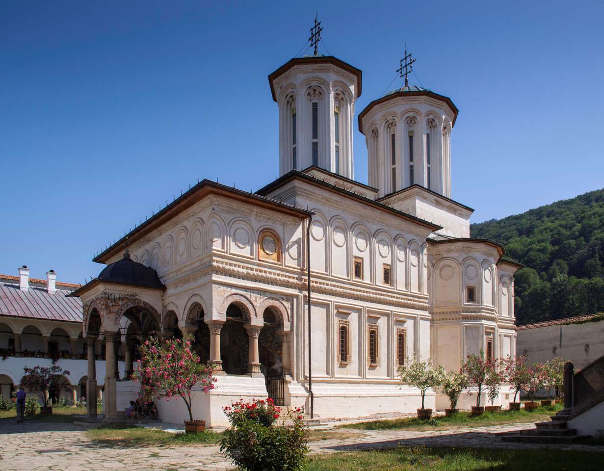 Монастырь Хорезу в Румынии пазл онлайн