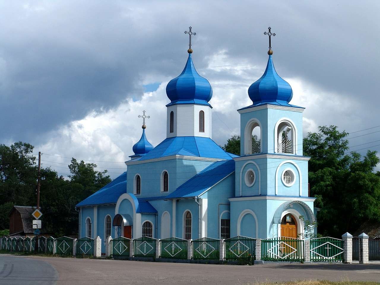 Будівництво церкви в Молдові пазл онлайн