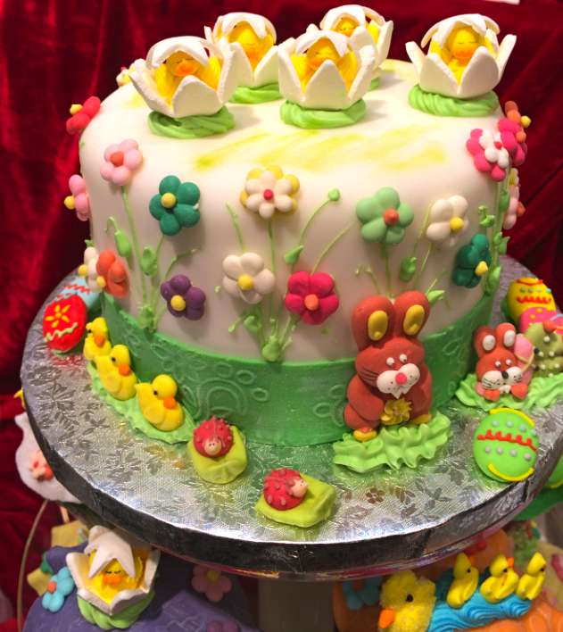 Húsvéti dekoratív húsvéti torta kirakós online