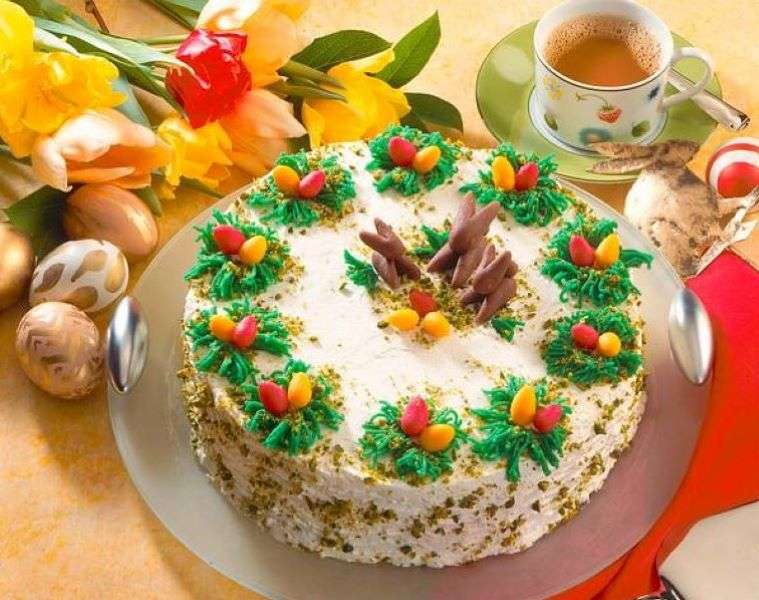 Πασχαλινό Πασχαλινό κέικ με γέμιση βατόμουρου παζλ online