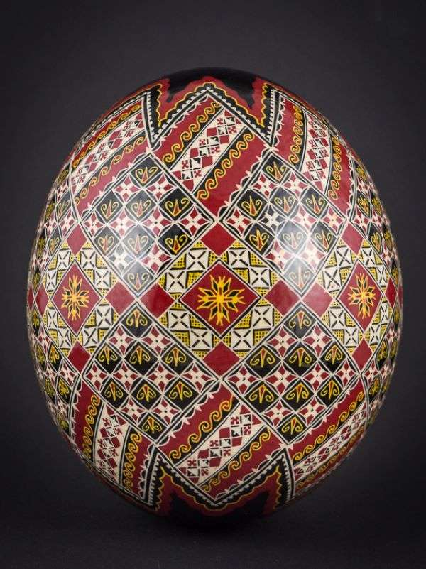Paște Ou de struț pictat cu măiestrie jigsaw puzzle online