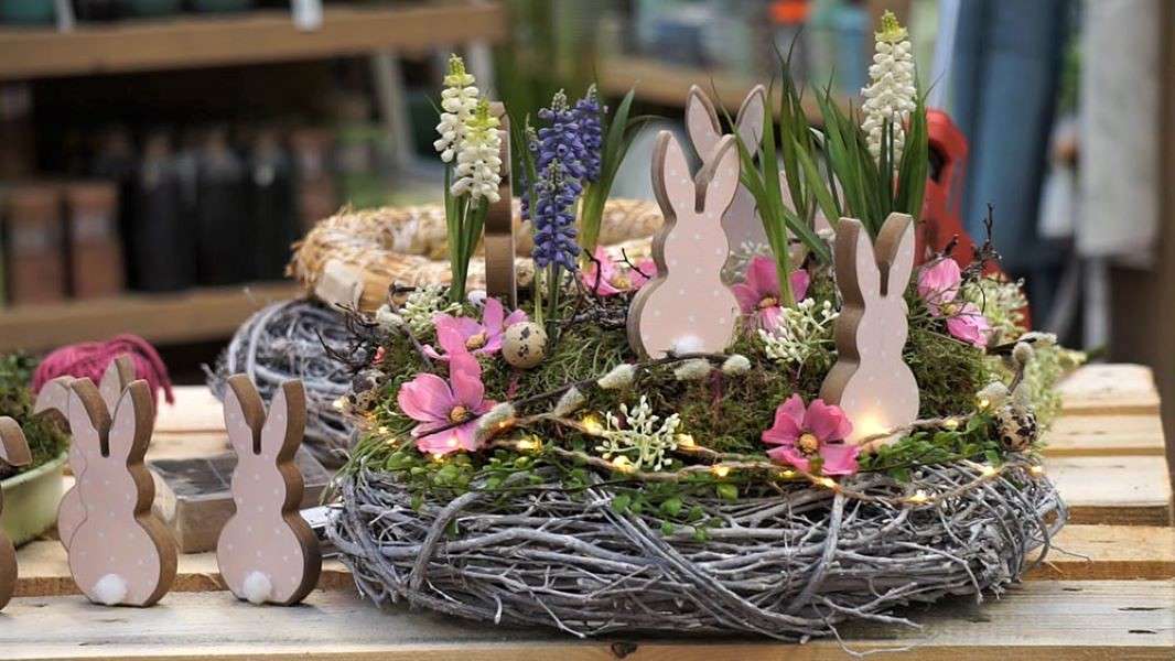 Velikonoční dekorativní velikonoční věnec online puzzle