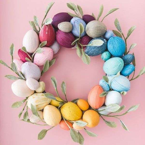 Easter Easter wreath on the wall online puzzle