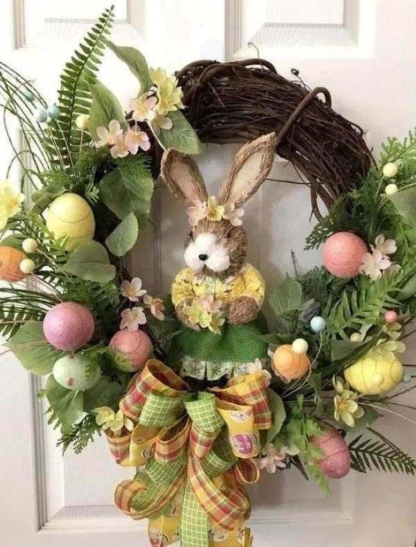 Húsvéti koszorú az ajtón kirakós online