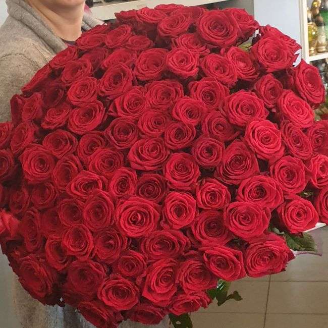 Feudal donante Antorchas enorme ramo de rosas - Puzzle Factory
