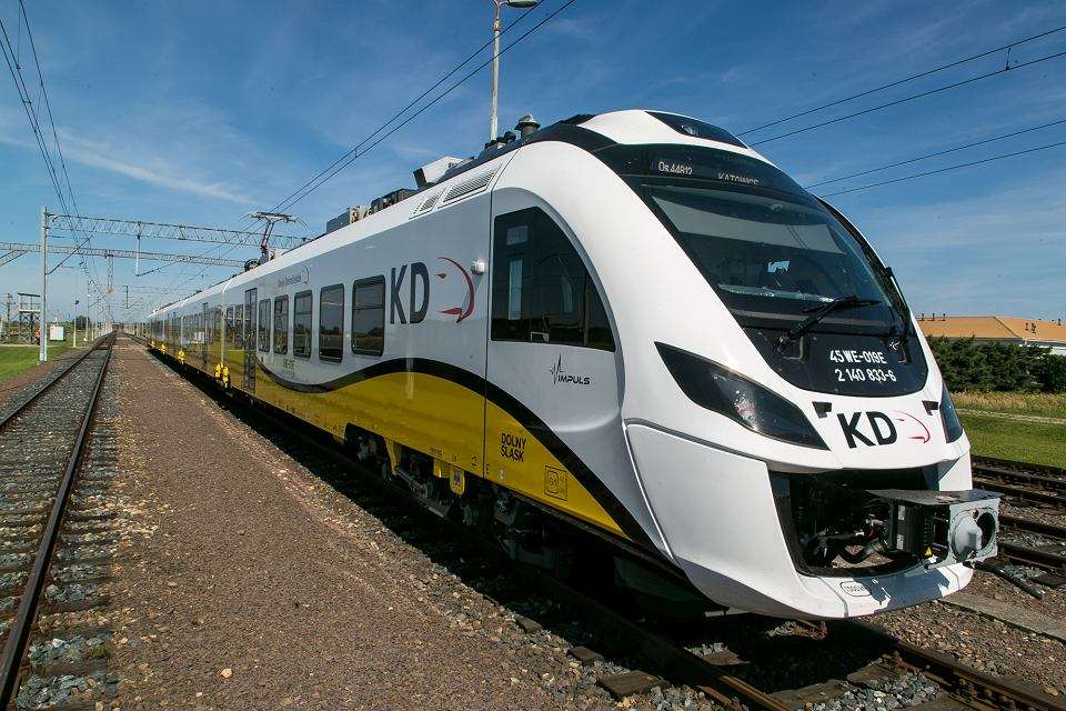 Полските железопътни линии - Dolnośląskie. онлайн пъзел