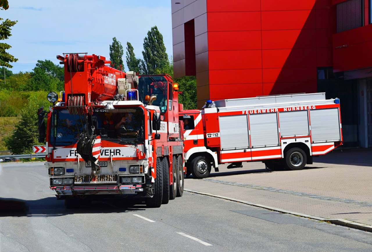 Нюрнберзька пожежна команда пазл онлайн