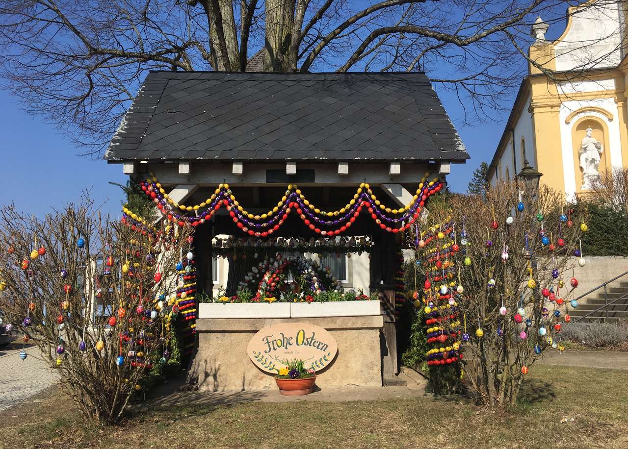 Velikonoční velikonoční fontána Hollfeld Franky online puzzle