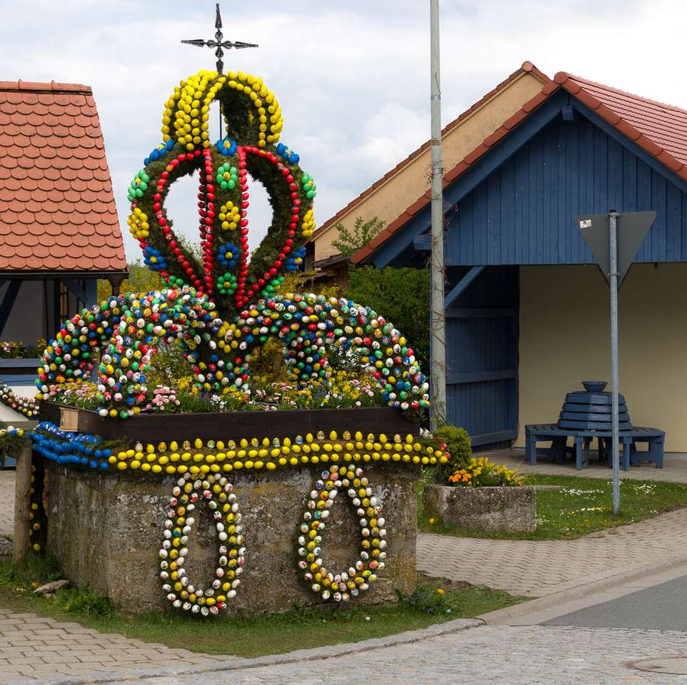 Easter Fountain Franconian Switzerland online puzzle